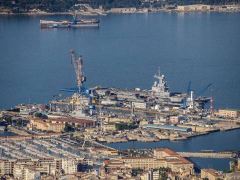 Porte-avions Charles de Gaulle Toulon ©Marc Poveda